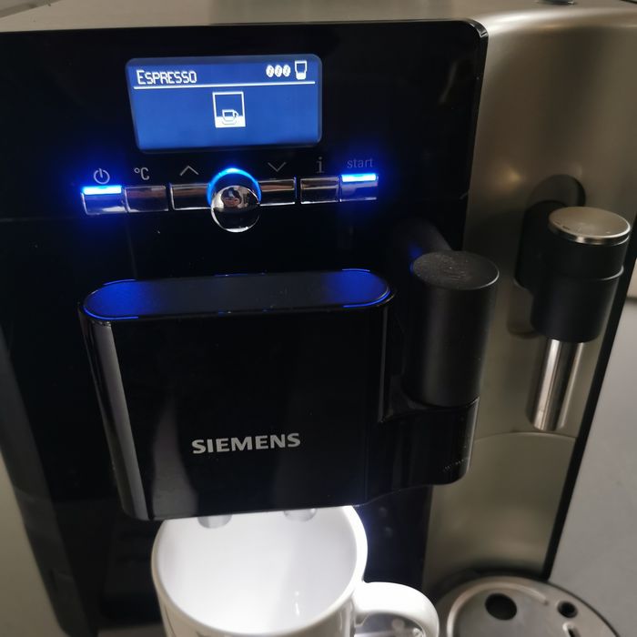 Aparat cafea Simmens EQ7