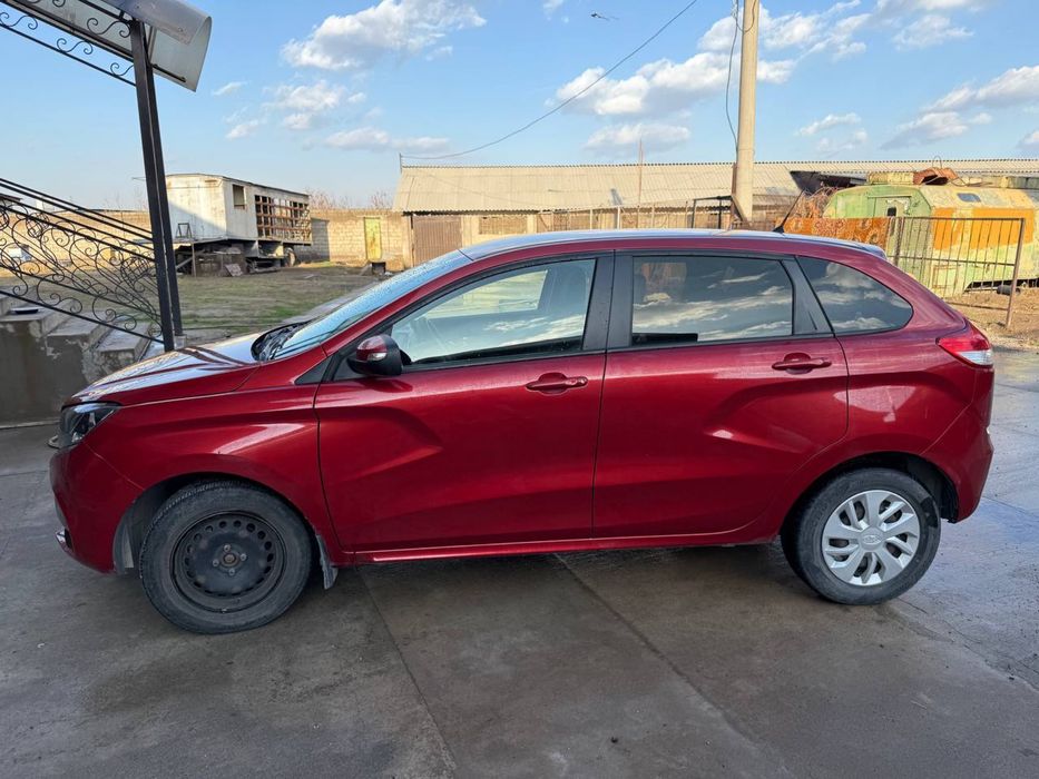 Продается автомобиль Lada X-Ray