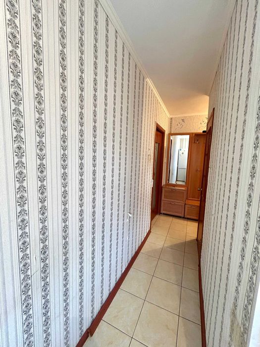 Продаётся 2 комн квартира