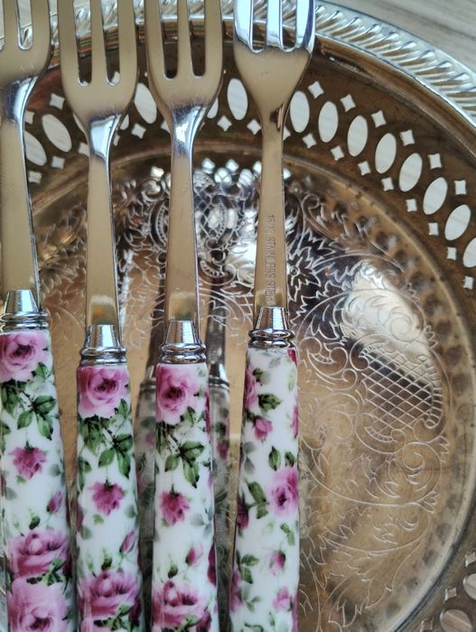 Нови малки вилички