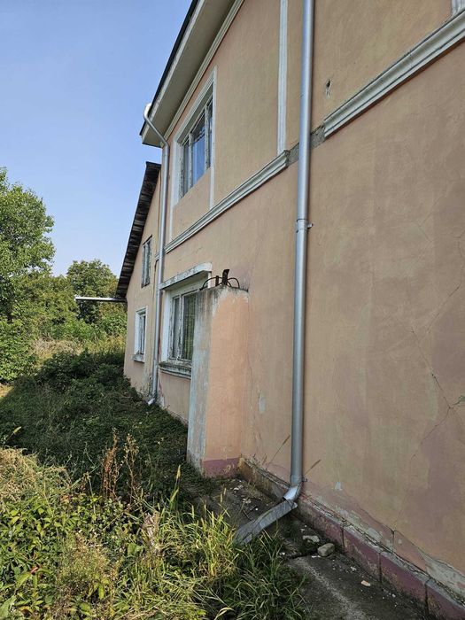 De vânzare casă P+1 cu teren 800 mp – Cotu Vameș (la 5 min de Roman)
