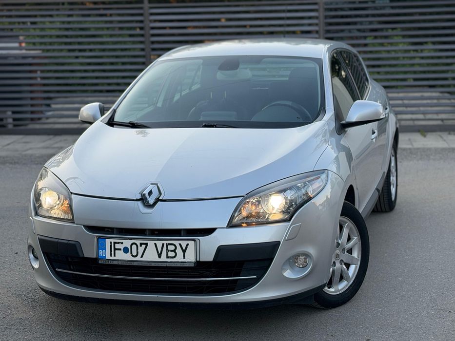 RENAULT Megane 2011 — imagine 3