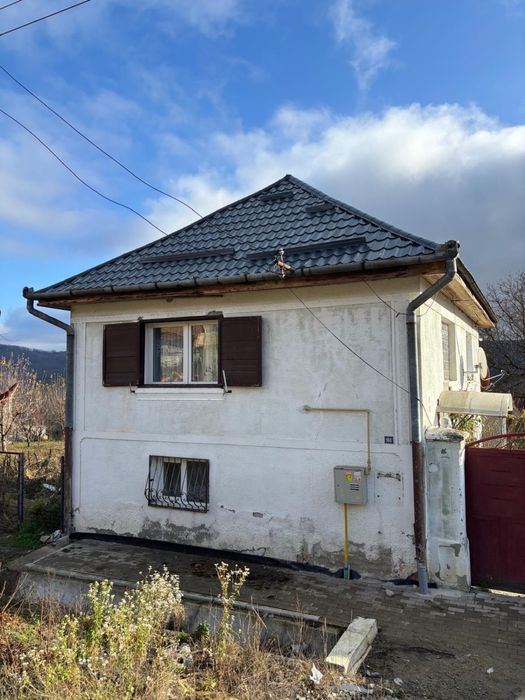 Vand casa Nucet Rosia