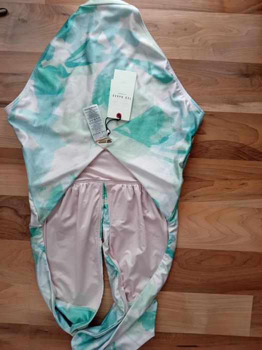 Ted Baker нов бански