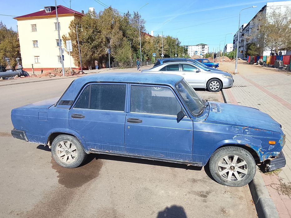 Продам Ваз 2107 инжектор