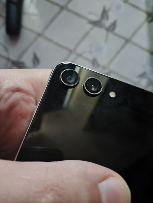 Продаю Samsung Galaxy Z Flip 5