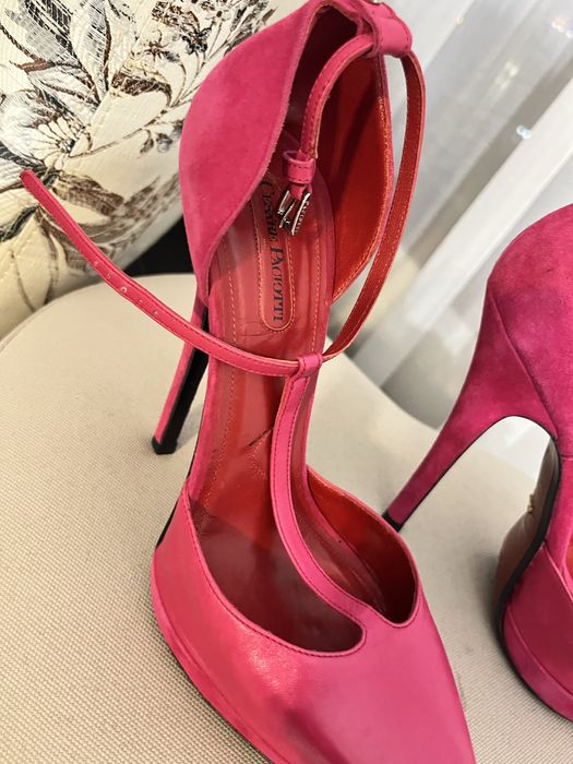 Pantofi Cesare Paciotti din piele ai piele intoarsa marimea 37,5