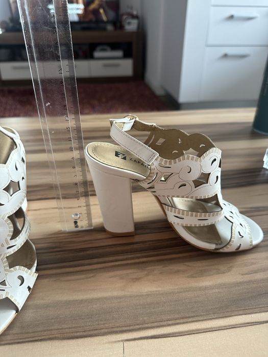 Sandale toc gros Zapatos