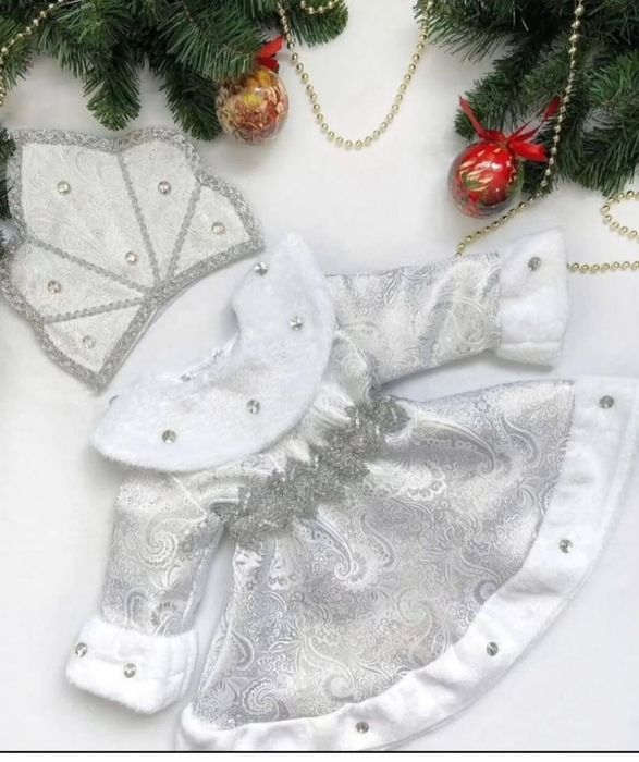 Продам костюм снегурочки