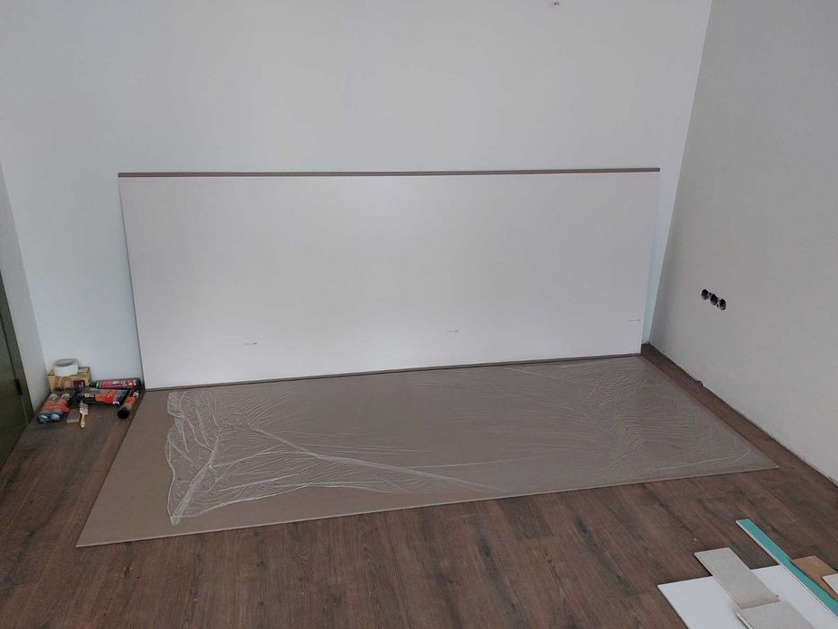 Два стенни SPC панела кафеви/бежови 280x110x0.5см