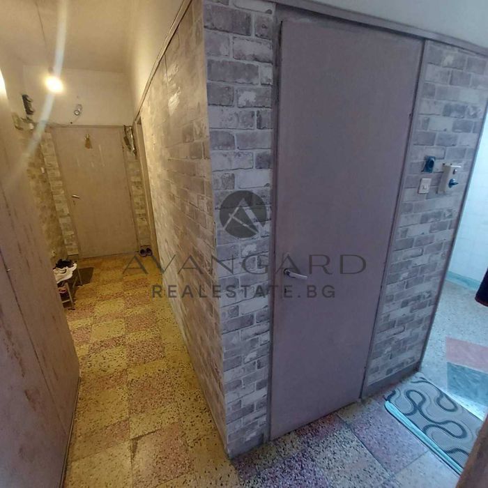 Продава се Тристаен апартамент в Пловдив, Изгрев - 84 кв.м за 1072 €/кв.м - Снимка #9