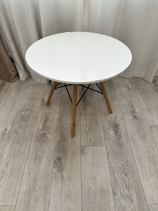 Журнальный столик срочно