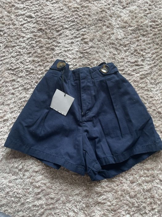 Pantaloni scurti