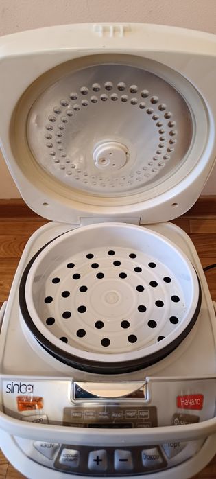 Срочно продам россискии мультиварка!