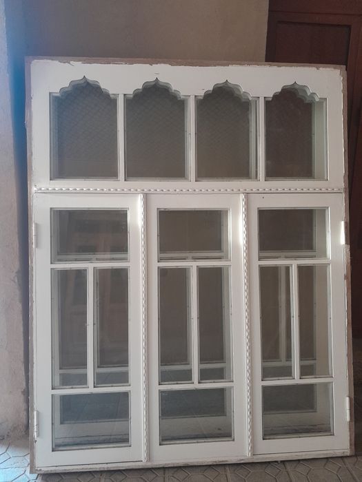 Eshik deraza sotiladi