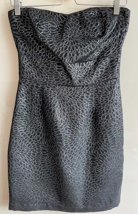 Rochie scurta de ocazie argintie fara bretele F&F  XS S