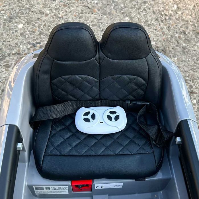 Masinuta electrica pentru copii, Audi SQ8, telecomanda inclusa,70W 12V