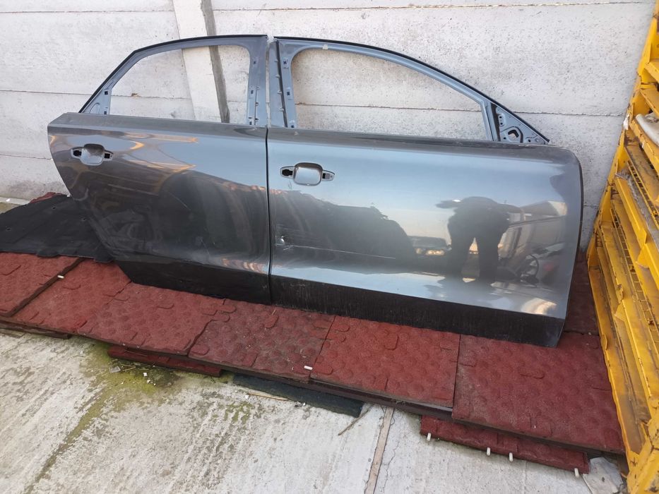 Usa usi dreapta audi a8 d4 4H