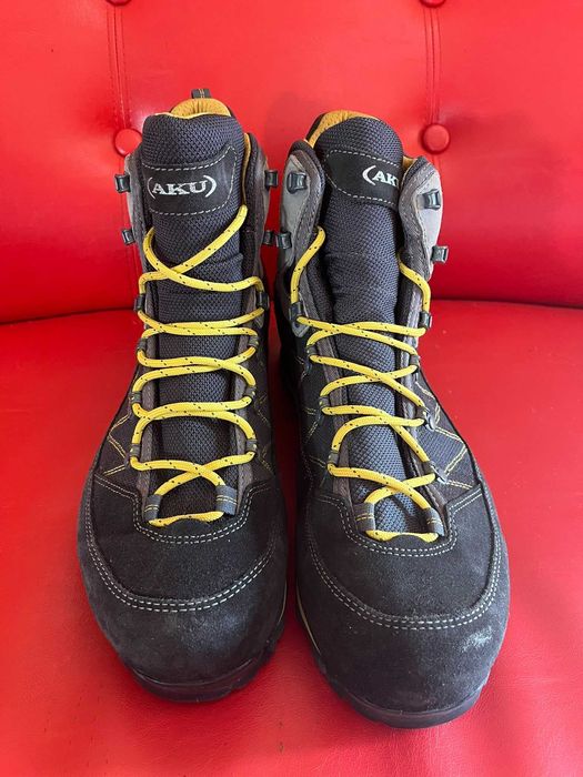 Bocanci munte AKU Trekker Lite III Gore-Tex Vibram barbati marimea 47