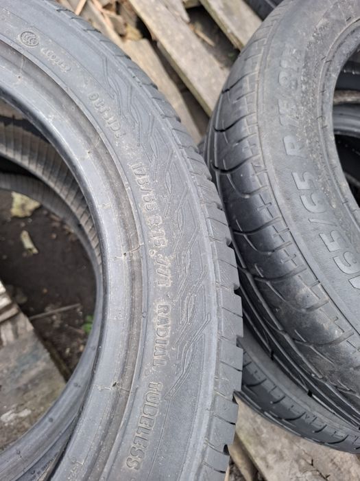 Vand 2 anvelope 175 55 15 continental de vara