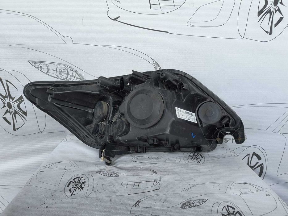 Far Stanga Uk Halogen Ford Kuga 2012 / 2008-2012 Cod OEM 8V41-13W030-BG (5C2)