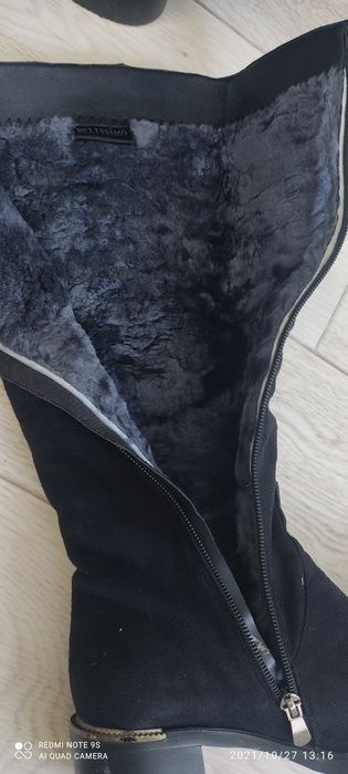 Продаются новые сапоги зима!Одеты один раз!