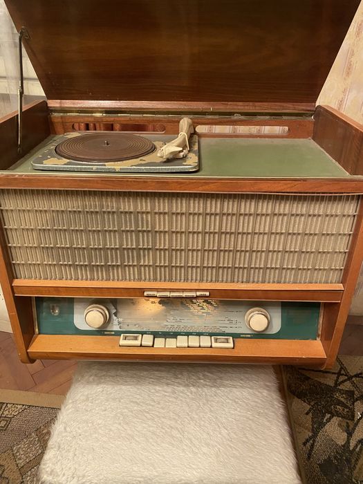 Радио грамофон Olympia 571