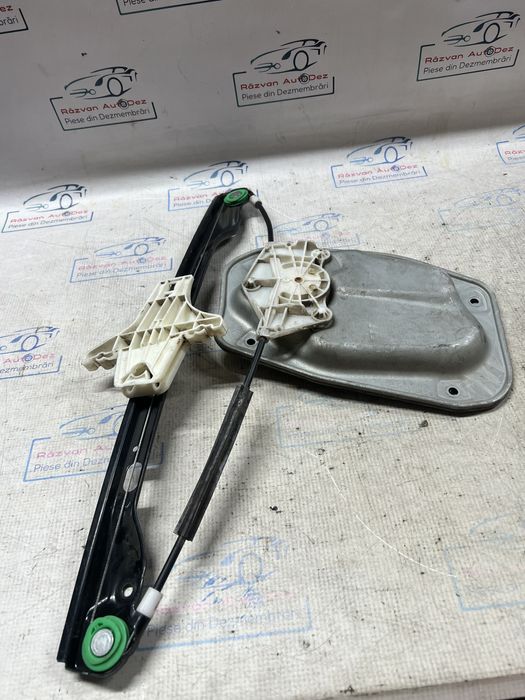 macara geam stanga spate  volkswagen golf 5 plus 2006