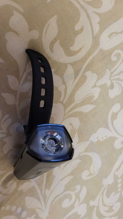 Lanterna BITS Cu led putrnica cu acumulator ,  USB C mufa de incarcare