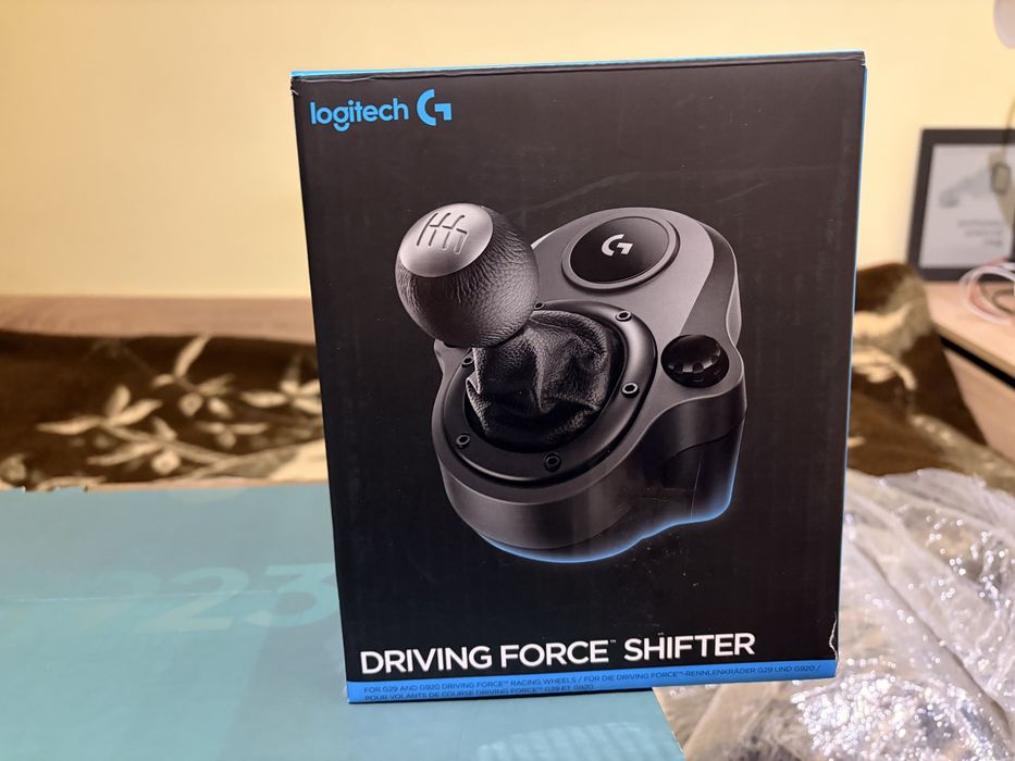 Волан Logitech G923 xbox & windows + Shifter шифтър