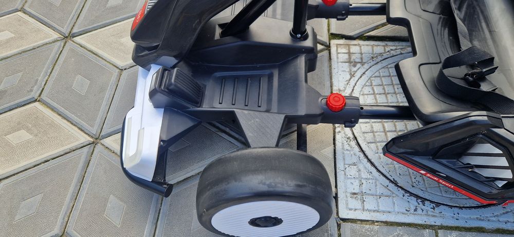 Kart Electric Audi Sport cu Functie DRIFT 24V 300W, 2 Viteze, LED