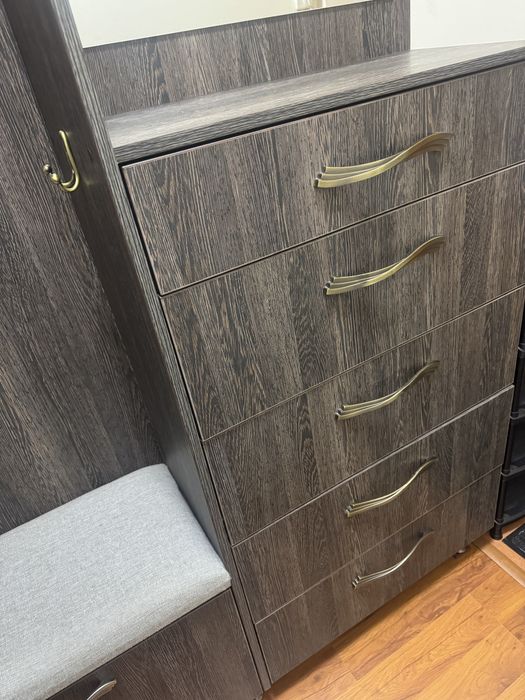 Прихожая коричневая