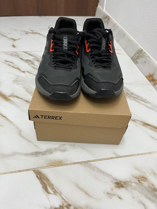 Vand adidași TERREX
