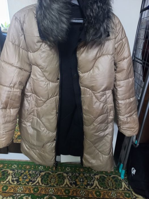 Продам куртку почти новая