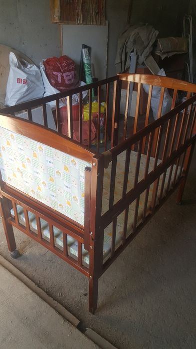 Продается манеж для иалышей