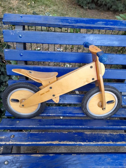 Vînd bicicletă copii fără pedale