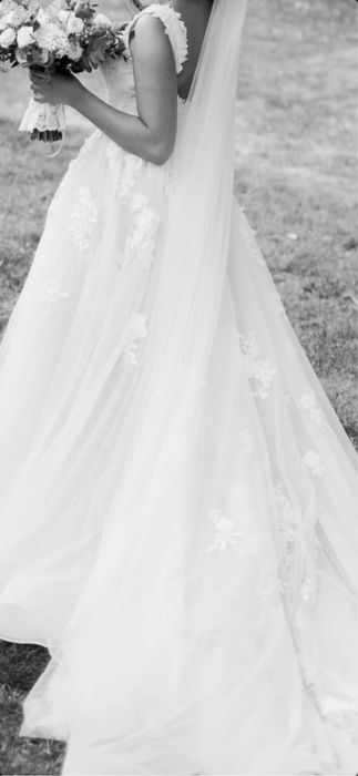 Vând rochie de mireasă