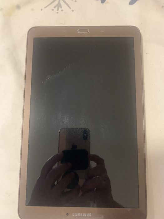 Vand tableta samsung tab e