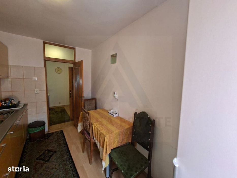 Apartament 3 camere 70 mp Parcul Sub Arini — fotografia 3