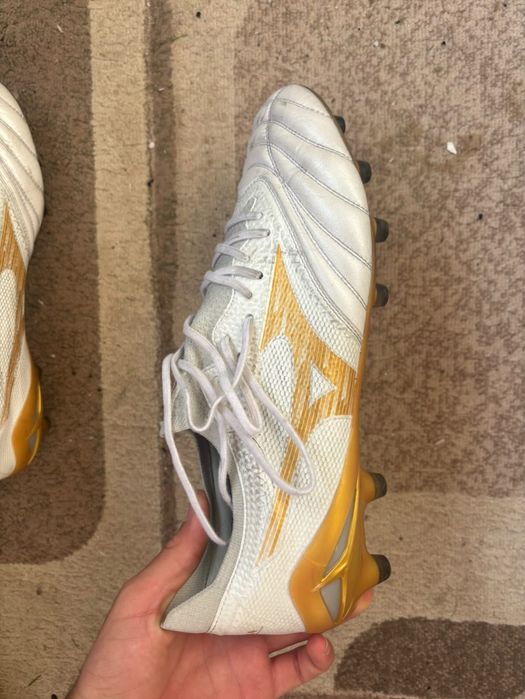 Mizuno morelia neo 4