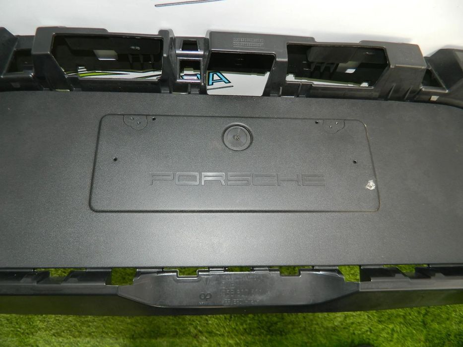 Spoiler difuzor bara spate  PORSCHE MACAN model 2015 2016 2017 2018 2019 2020 2021 cod 95B807521AA