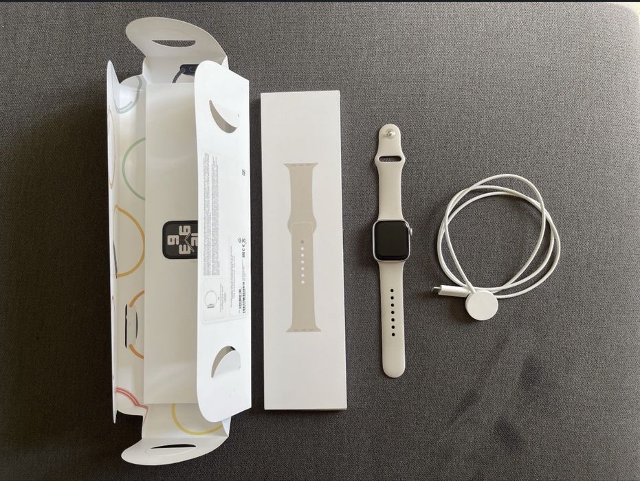 Apple Watch SE 2 gen / 40 mm / Starlight