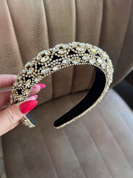 Уникална диадема с кристали