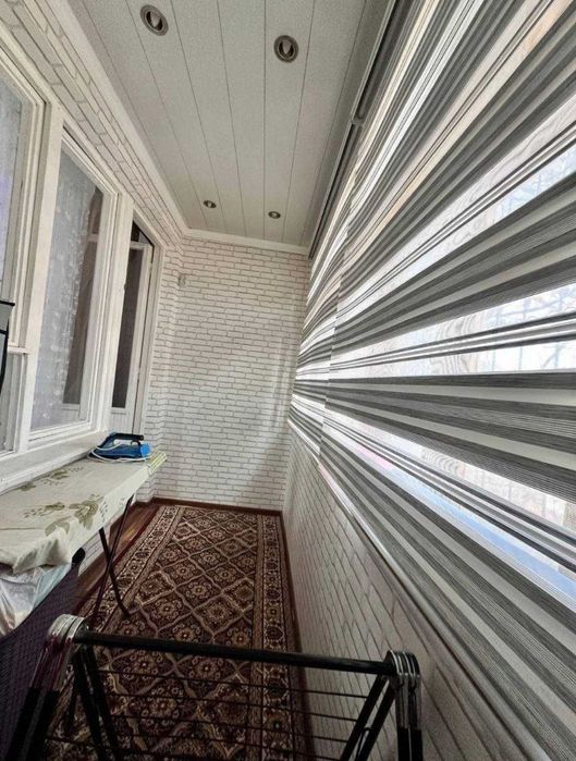 Продаётся 2 комнатная квартира на массиве ялангач экобазар