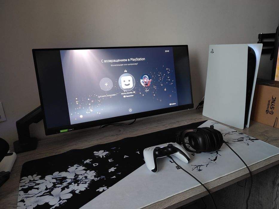 PlayStation 5 + аккаунт с подпиской