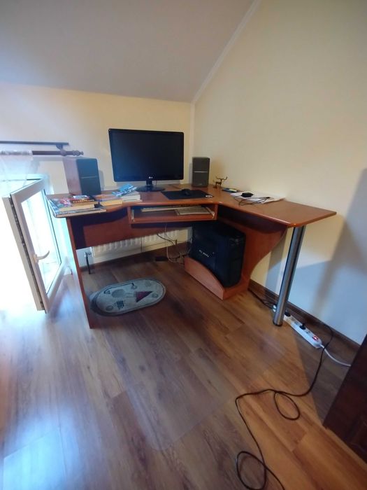 Birou de colt de vanzare