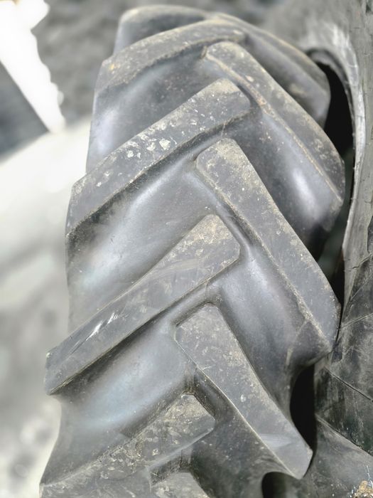 2x Anvelope 14.9 - 28 GOODYEAR DE TRACTOR Stare excelentă