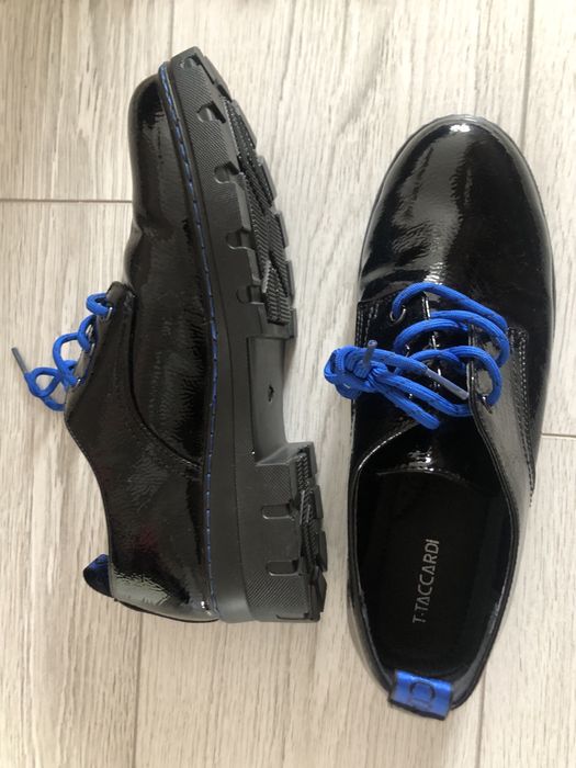 Продам туфли женские