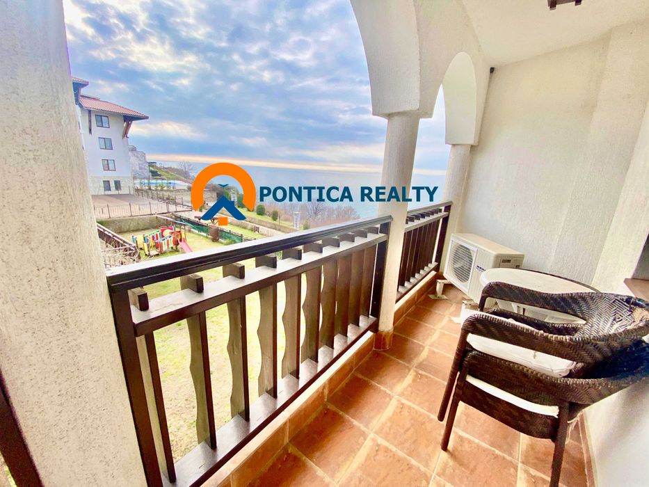 Двустаен на първа линия гледка море в Свети Влас- Манастира