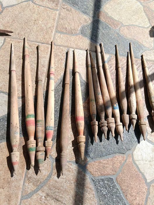 Битови предмети.Вретена